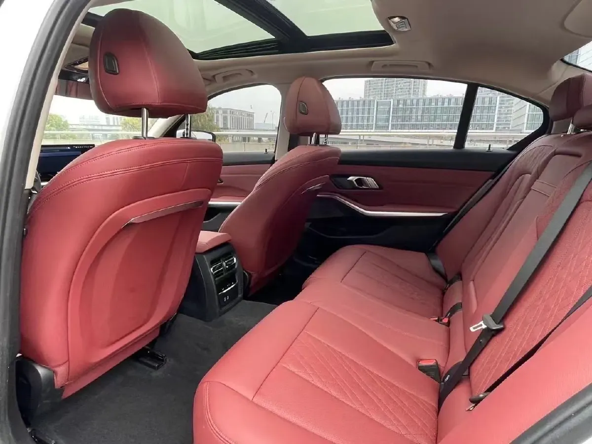 2023 BMW 3 Series 2.0T 184HP L4 8AT,autocango,china used car exporter,china ev exporter,chinese used car exporter,chinese used ev exporter