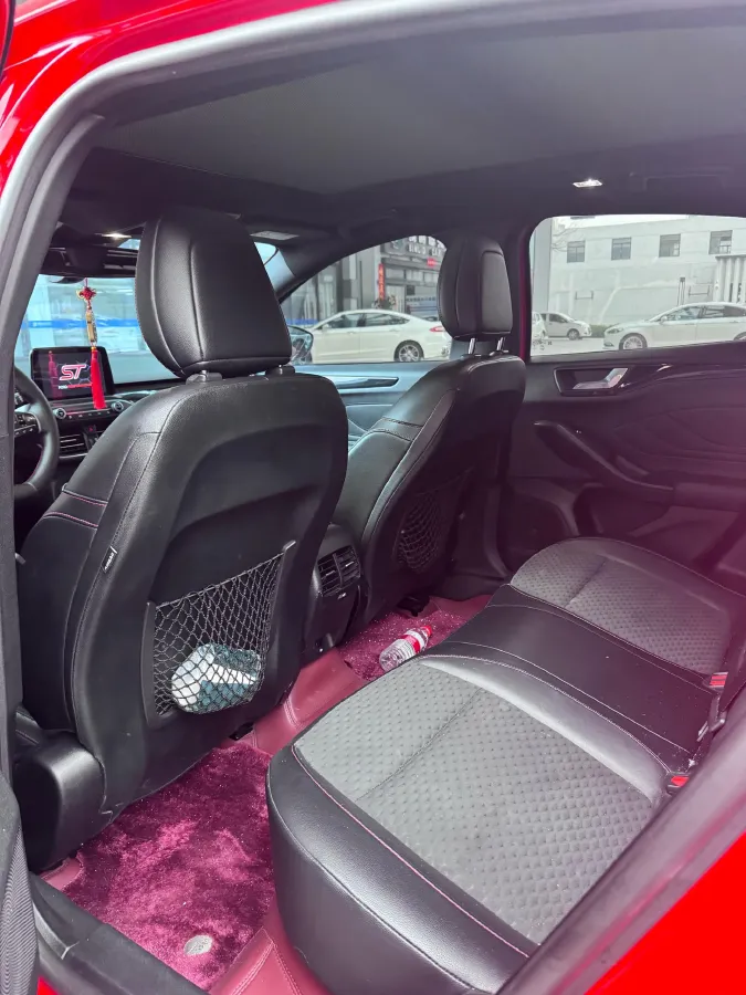 2020 Ford Focus 1.5T 174HP L3 8AT,autocango,china used car exporter,china ev exporter,chinese used car exporter,chinese used ev exporter