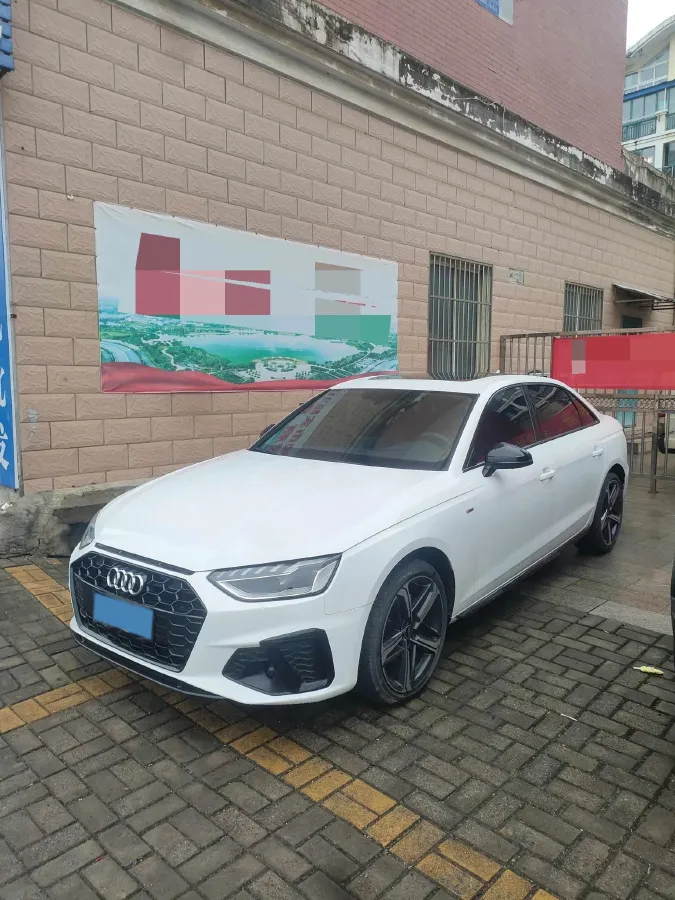 2024 Audi A4L 2.0T 190HP L4 7DCT,autocango,china used car exporter,china ev exporter,chinese used car exporter,chinese used ev exporter