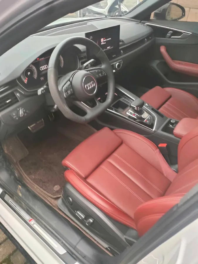 2024 Audi A4L 2.0T 190HP L4 7DCT,autocango,china used car exporter,china ev exporter,chinese used car exporter,chinese used ev exporter