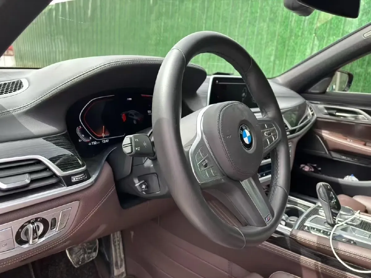 2019 BMW 7 Series 2.0T 265HP L4 8AT,autocango,china used car exporter,china ev exporter,chinese used car exporter,chinese used ev exporter