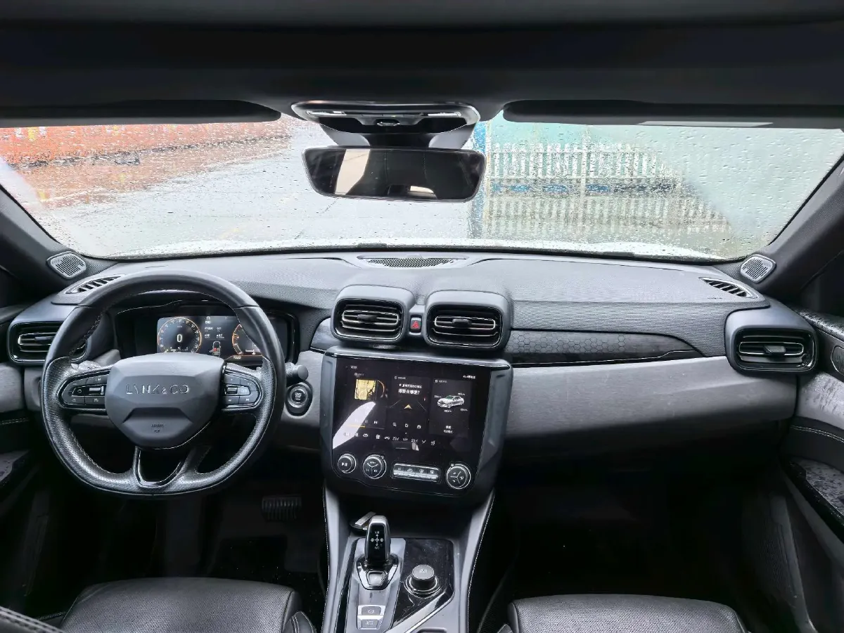 2022 LYNK&CO 03 2.0T 190HP L4 7DCT,autocango,china used car exporter,china ev exporter,chinese used car exporter,chinese used ev exporter