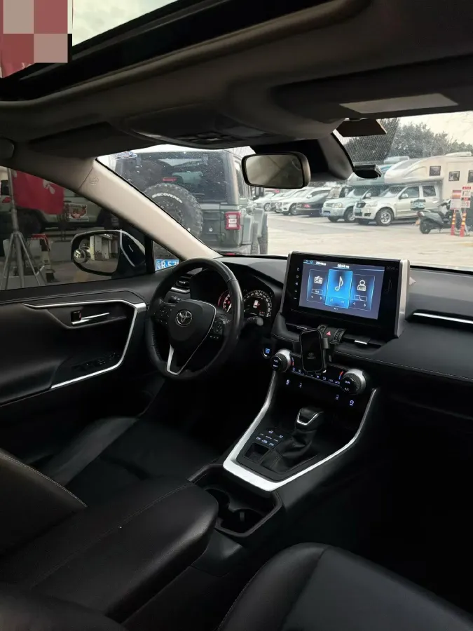 2021 Toyota RAV4 2.0L 171HP L4 CVT,autocango,china used car exporter,china ev exporter,chinese used car exporter,chinese used ev exporter