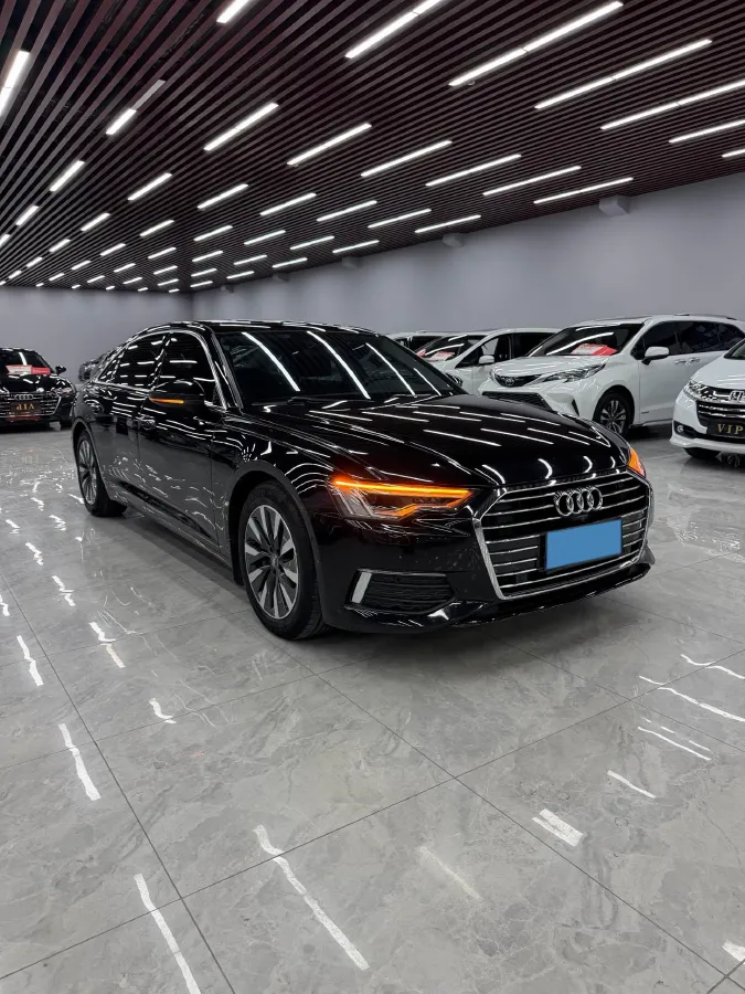 2021 Audi A6L 2.0T 224HP L4 7DCT,autocango,china used car exporter,china ev exporter,chinese used car exporter,chinese used ev exporter