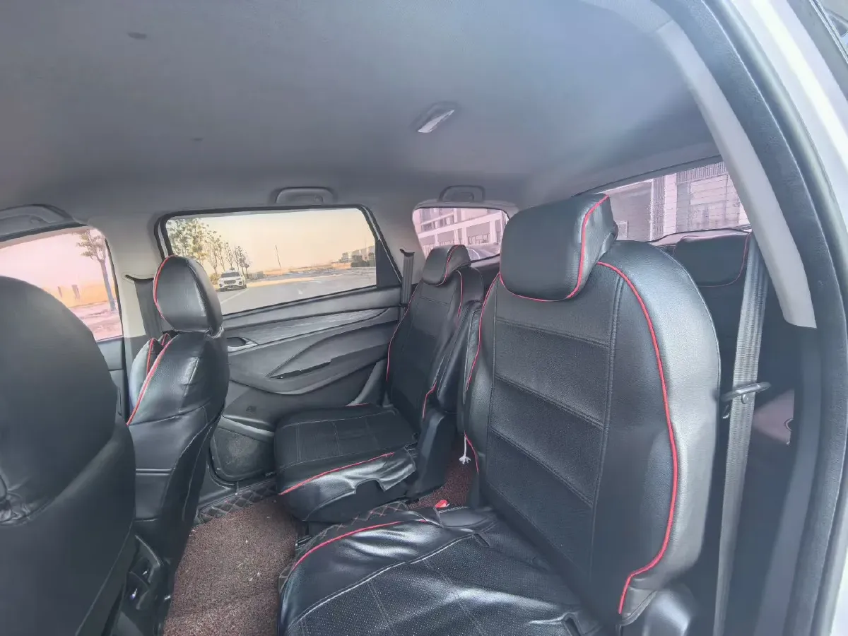 2018 BaoJun 360 1.5L 112HP L4 6MT,autocango,china used car exporter,china ev exporter,chinese used car exporter,chinese used ev exporter