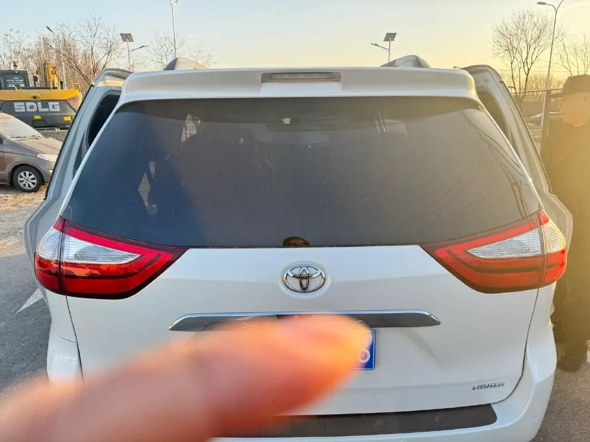 2017 Foton Sauvana 2.8T 177HP L4 6AT,autocango,china used car exporter,china ev exporter,chinese used car exporter,chinese used ev exporter