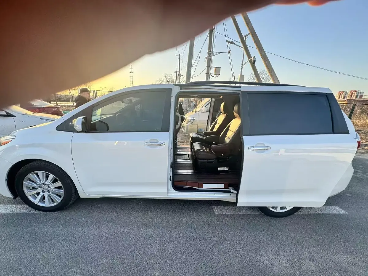 2017 Foton Sauvana 2.8T 177HP L4 6AT,autocango,china used car exporter,china ev exporter,chinese used car exporter,chinese used ev exporter