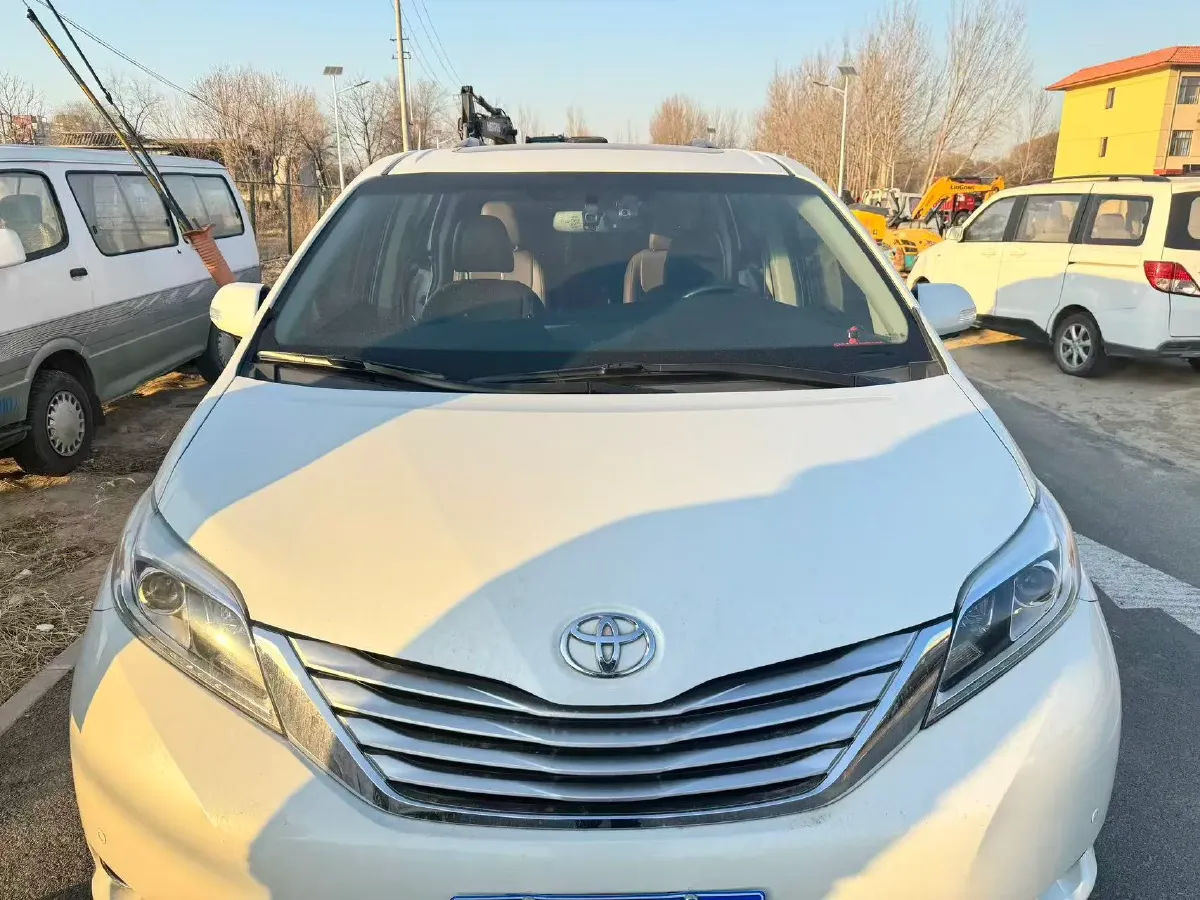 2017 Foton Sauvana 2.8T 177HP L4 6AT,autocango,china used car exporter,china ev exporter,chinese used car exporter,chinese used ev exporter