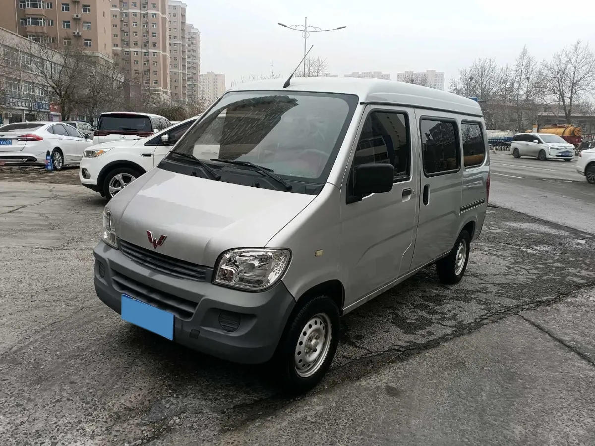 2020 WuLing ZhiGuang 1.2L 76HP L4 5MT,autocango,china used car exporter,china ev exporter,chinese used car exporter,chinese used ev exporter