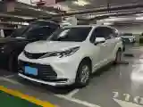 2021 Toyota Sienna 2.5L 192HP L4 E-CVT Hybrid