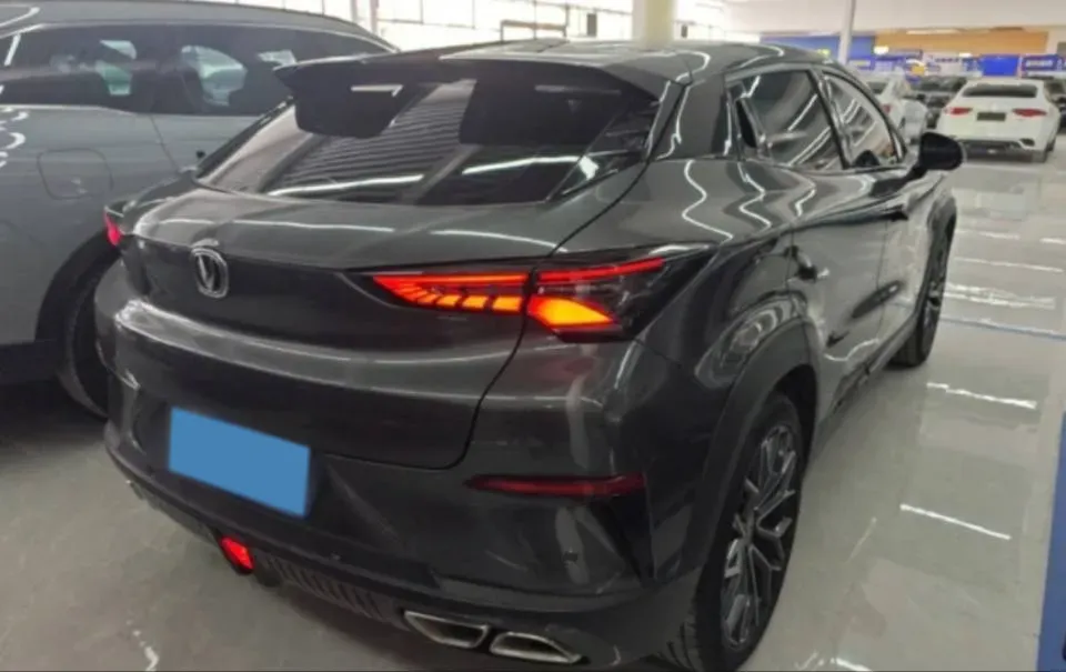 2022 ChangAn UNI-T 1.5T 188HP L4 7DCT,autocango,china used car exporter,china ev exporter,chinese used car exporter,chinese used ev exporter