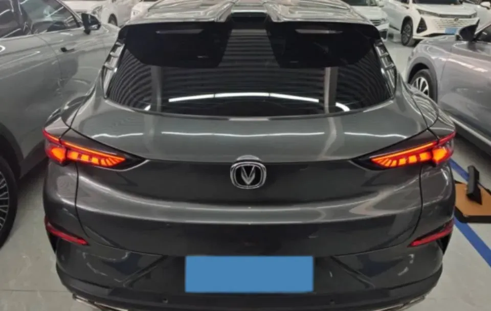 2022 ChangAn UNI-T 1.5T 188HP L4 7DCT,autocango,china used car exporter,china ev exporter,chinese used car exporter,chinese used ev exporter