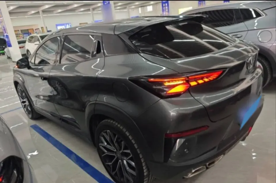 2022 ChangAn UNI-T 1.5T 188HP L4 7DCT,autocango,china used car exporter,china ev exporter,chinese used car exporter,chinese used ev exporter