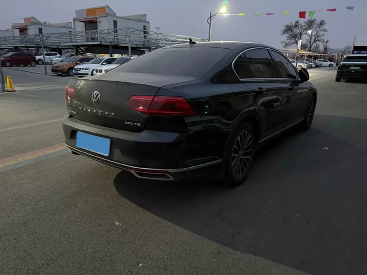 2020 Volkswagen Magotan 2.0T 186HP L4 7DCT,autocango,china used car exporter,china ev exporter,chinese used car exporter,chinese used ev exporter