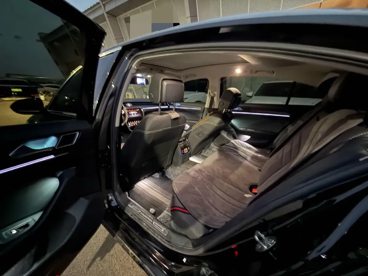 2020 Volkswagen Magotan 2.0T 186HP L4 7DCT,autocango,china used car exporter,china ev exporter,chinese used car exporter,chinese used ev exporter