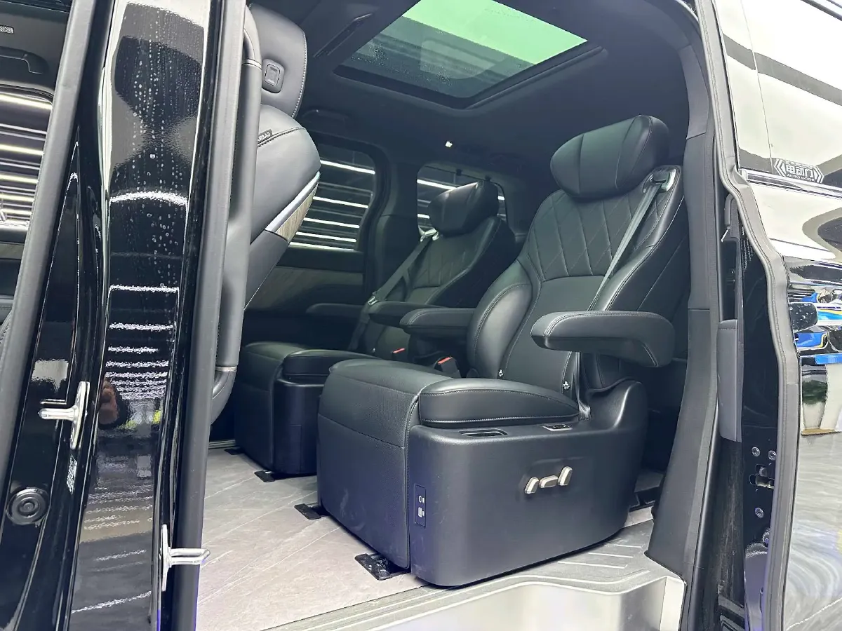 2025 WEY HighMountain 1.5T 170HP L4 4DHT PHEV,autocango,china used car exporter,china ev exporter,chinese used car exporter,chinese used ev exporter