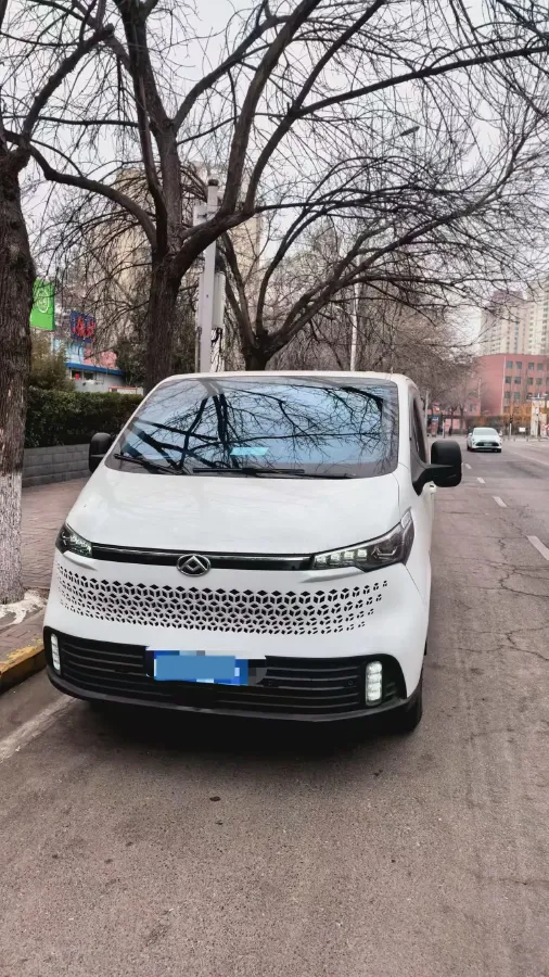 2023 MAXUS XinTu V70 2.0T 125HP L4 6MT,autocango,china used car exporter,china ev exporter,chinese used car exporter,chinese used ev exporter