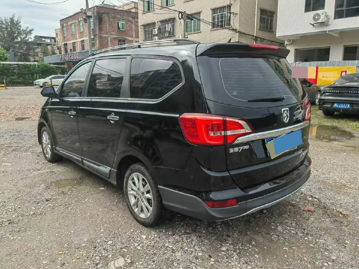 2016 BaoJun 730 1.5L 112HP L4 5MT,autocango,china used car exporter,china ev exporter,chinese used car exporter,chinese used ev exporter