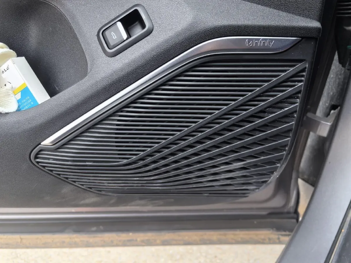 2024 Geely Monjaro 1.5T 163HP L4 3DHT Hybrid,autocango,china used car exporter,china ev exporter,chinese used car exporter,chinese used ev exporter