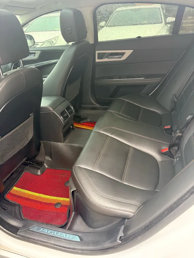 2019 HongQi H7 2.0T 204HP L4 6AT,autocango,china used car exporter,china ev exporter,chinese used car exporter,chinese used ev exporter