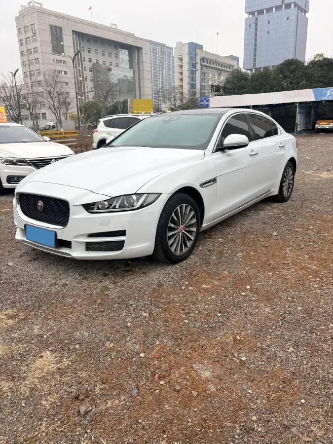 2019 HongQi H7 2.0T 204HP L4 6AT,autocango,china used car exporter,china ev exporter,chinese used car exporter,chinese used ev exporter