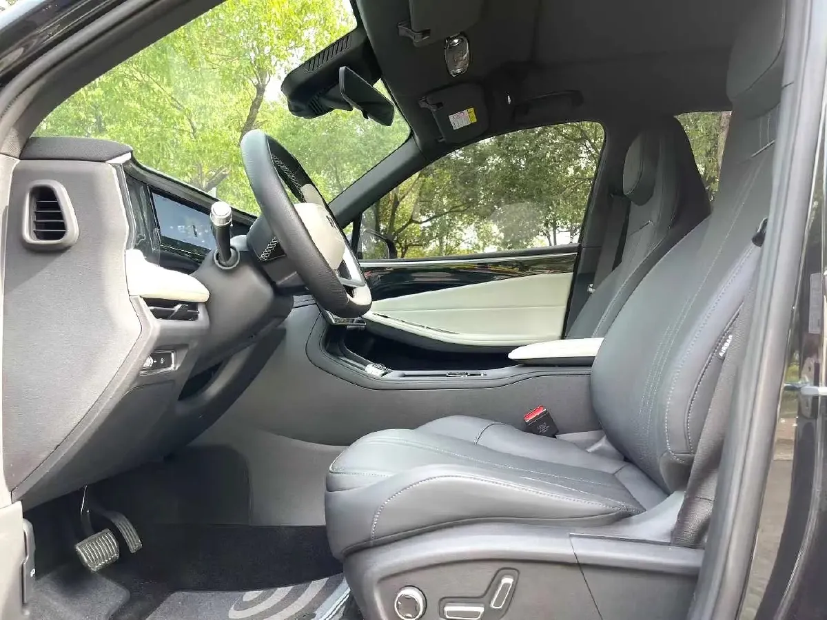 2024 Geely Galaxy L7 1.5T 163HP L4 3DHT PHEV 18.7KWH,autocango,china used car exporter,china ev exporter,chinese used car exporter,chinese used ev exporter