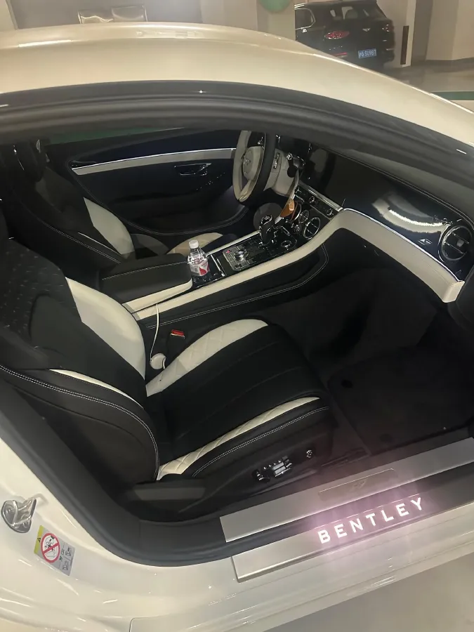 2023 Bentley Continental 4.0T 549HP V8 8DCT,autocango,china used car exporter,china ev exporter,chinese used car exporter,chinese used ev exporter