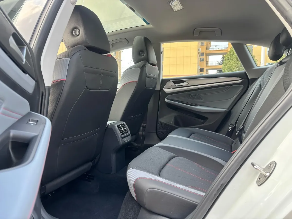 2024 Volkswagen Lamando 1.4T 150HP L4 7DCT,autocango,china used car exporter,china ev exporter,chinese used car exporter,chinese used ev exporter