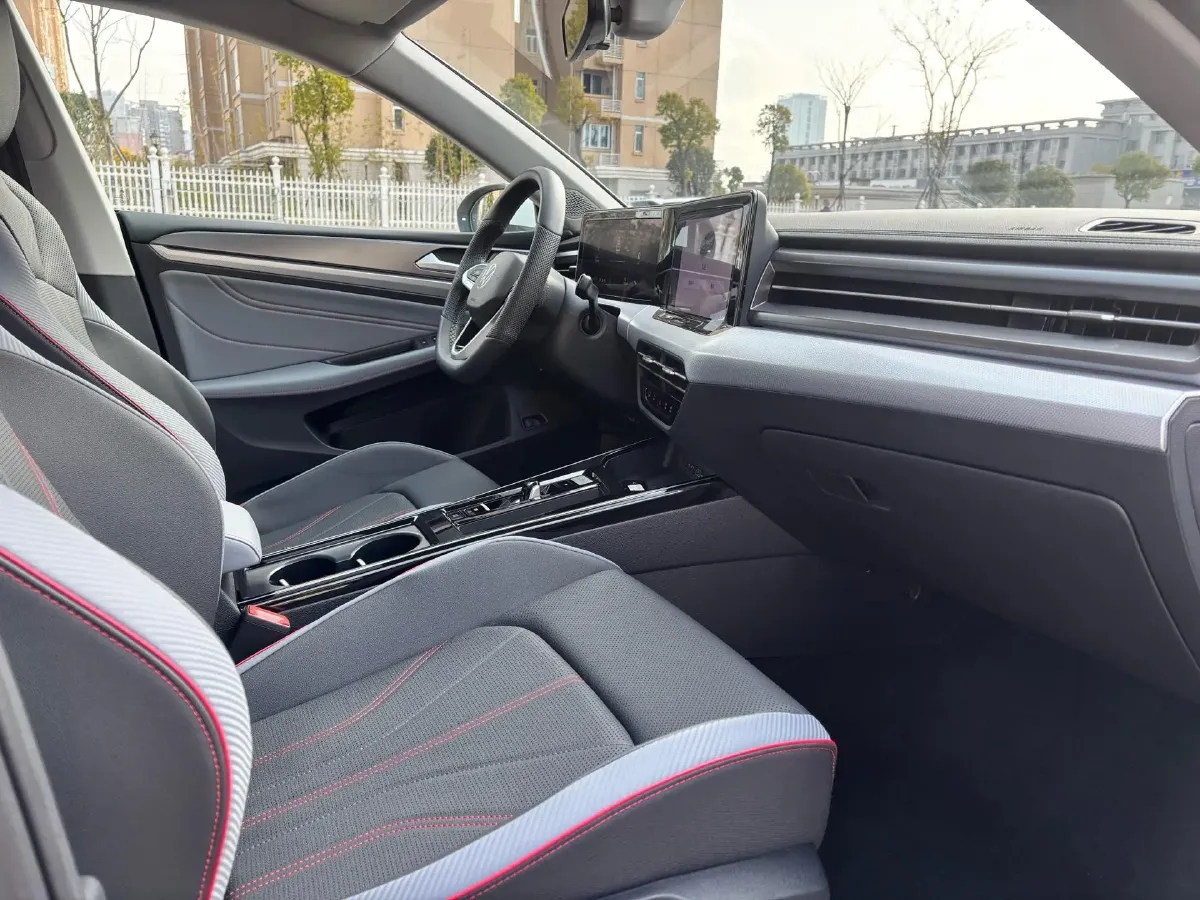 2024 Volkswagen Lamando 1.4T 150HP L4 7DCT,autocango,china used car exporter,china ev exporter,chinese used car exporter,chinese used ev exporter