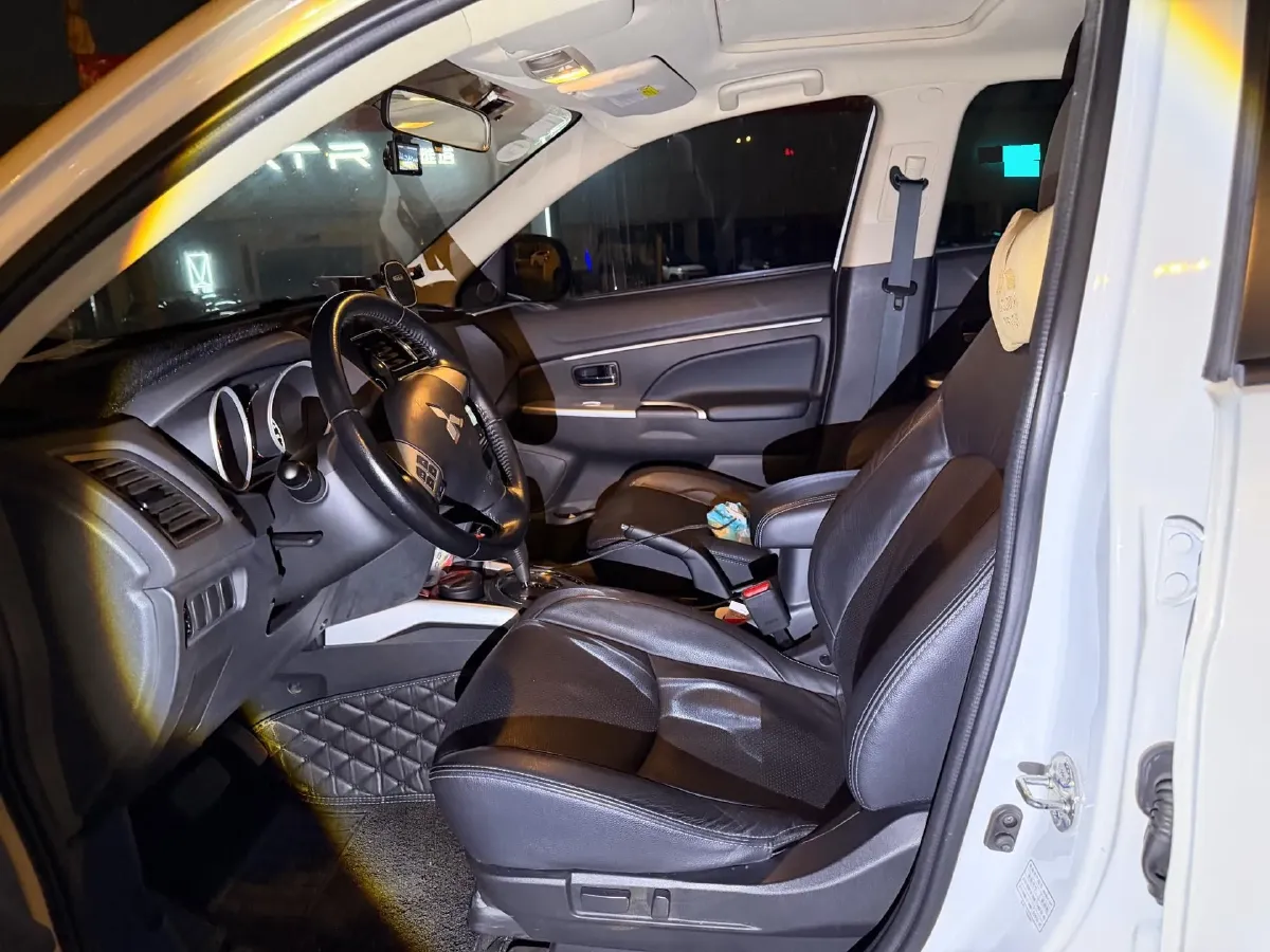 2018 Mitsubishi ASX 2.0L 167HP L4 CVT,autocango,china used car exporter,china ev exporter,chinese used car exporter,chinese used ev exporter