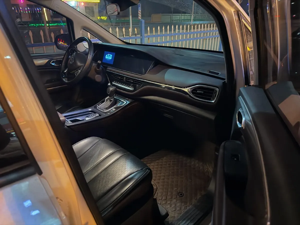 2021 GAC Trumpchi M6 1.5T 169HP L4 7DCT,autocango,china used car exporter,china ev exporter,chinese used car exporter,chinese used ev exporter