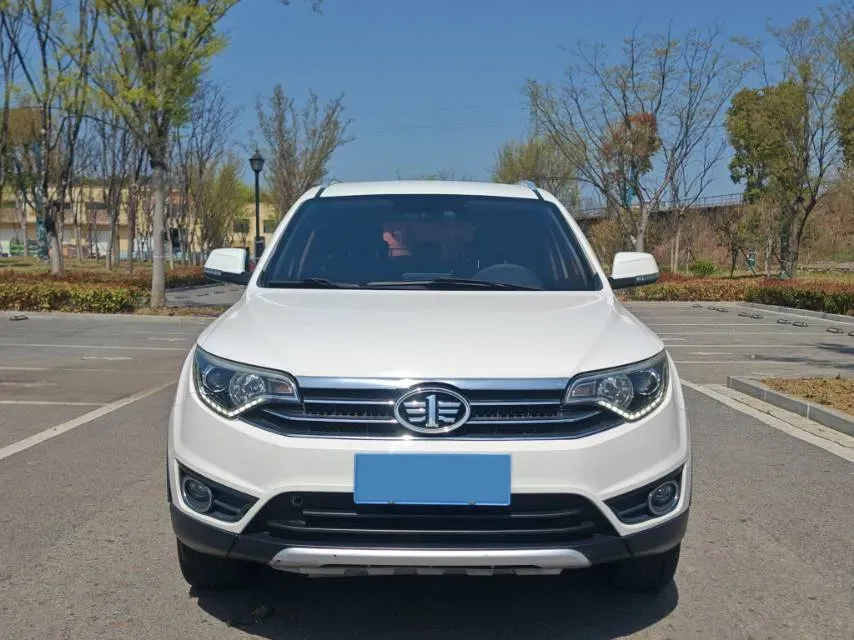 2017 FAW Senia R7 1.6L 116HP L4 6AT,autocango,china used car exporter,china ev exporter,chinese used car exporter,chinese used ev exporter