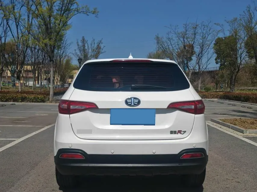 2017 FAW Senia R7 1.6L 116HP L4 6AT,autocango,china used car exporter,china ev exporter,chinese used car exporter,chinese used ev exporter