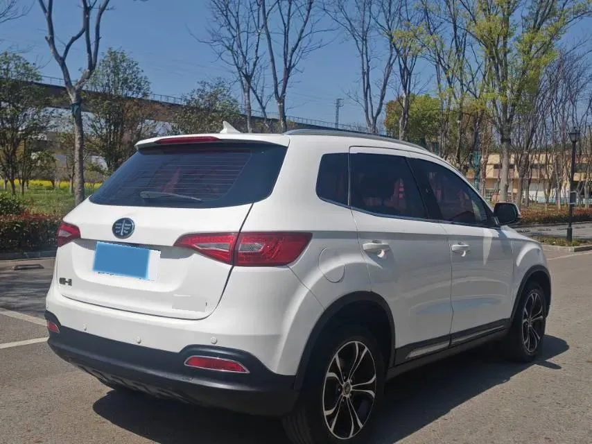 2017 FAW Senia R7 1.6L 116HP L4 6AT,autocango,china used car exporter,china ev exporter,chinese used car exporter,chinese used ev exporter