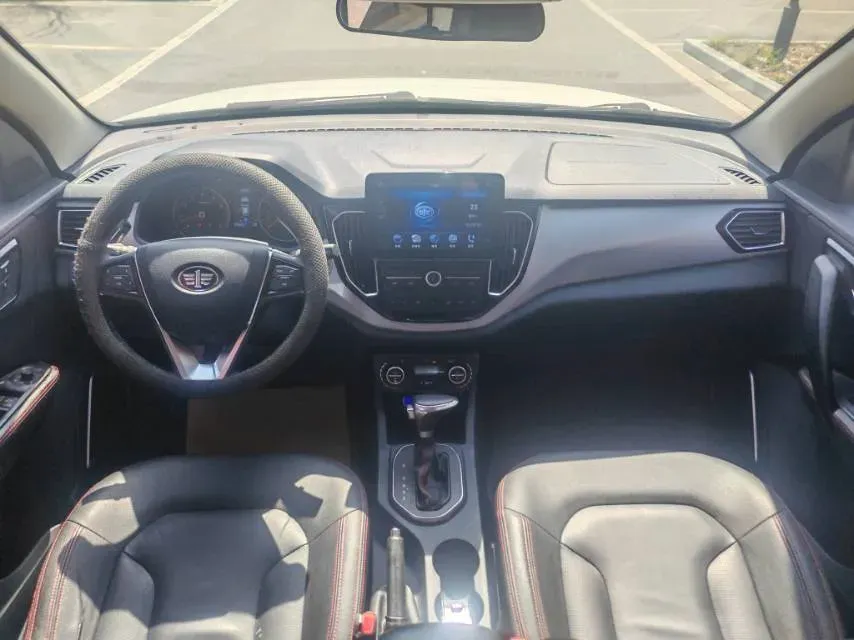 2017 FAW Senia R7 1.6L 116HP L4 6AT,autocango,china used car exporter,china ev exporter,chinese used car exporter,chinese used ev exporter