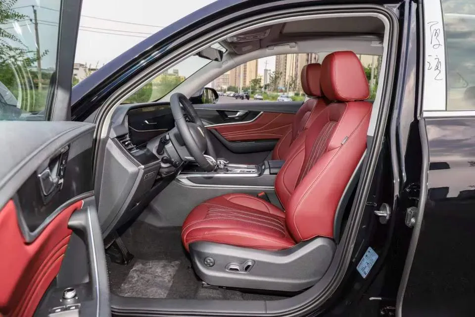 2025 HongQi HS5 2.0T 252HP L4 8AT,autocango,china used car exporter,china ev exporter,chinese used car exporter,chinese used ev exporter