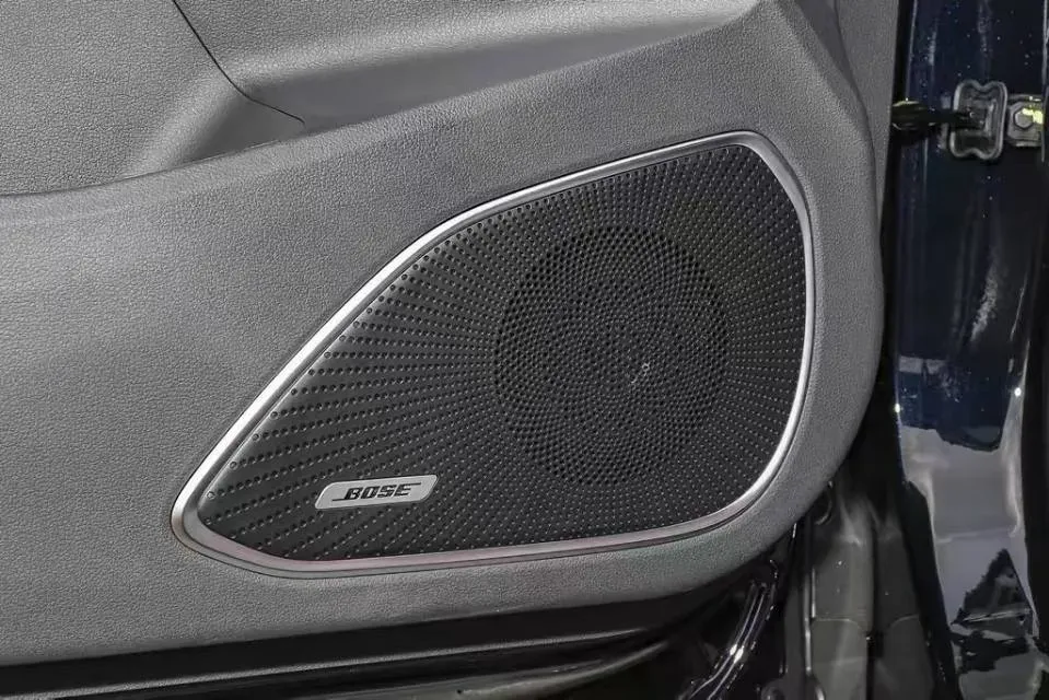 2025 HongQi HS5 2.0T 252HP L4 8AT,autocango,china used car exporter,china ev exporter,chinese used car exporter,chinese used ev exporter