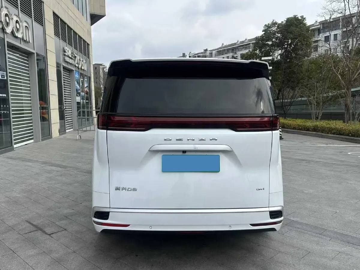 2023 Denza D9 1.5T 139HP L4 E-CVT PHEV 20.39KWH,autocango,china used car exporter,china ev exporter,chinese used car exporter,chinese used ev exporter