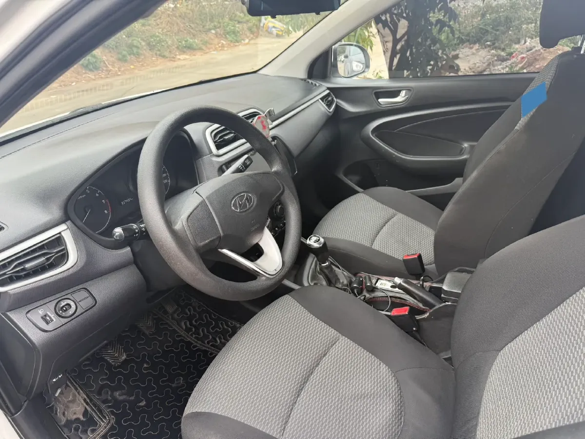 2017 Hyundai Reina 1.4L 95HP L4 5MT,autocango,china used car exporter,china ev exporter,chinese used car exporter,chinese used ev exporter