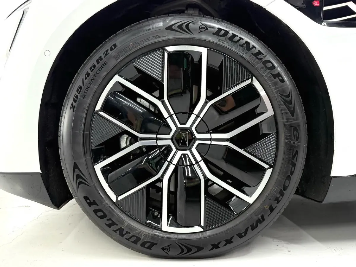 2025 Avatr 12 1.5T 156HP L4 REEV 39.05KWH,autocango,china used car exporter,china ev exporter,chinese used car exporter,chinese used ev exporter