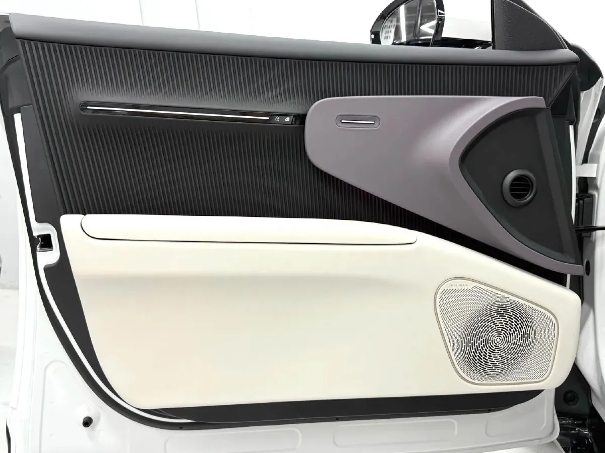 2025 Avatr 12 1.5T 156HP L4 REEV 39.05KWH,autocango,china used car exporter,china ev exporter,chinese used car exporter,chinese used ev exporter