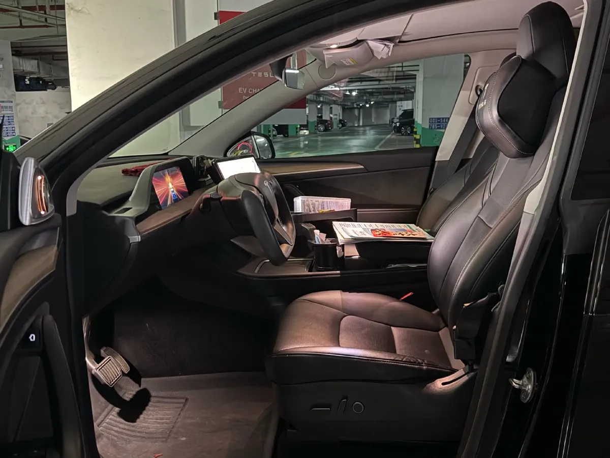 2022 Tesla Model Y BEV 60KWH,autocango,china used car exporter,china ev exporter,chinese used car exporter,chinese used ev exporter