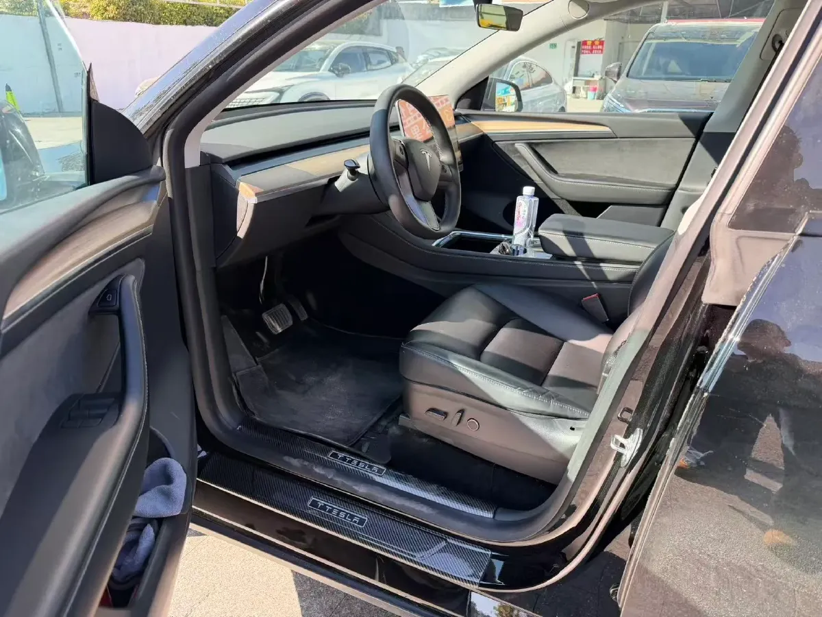 2022 Tesla Model Y BEV 60KWH,autocango,china used car exporter,china ev exporter,chinese used car exporter,chinese used ev exporter