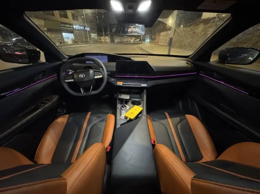 2024 ChangAn UNI-V 1.5T 188HP L4 7DCT,autocango,china used car exporter,china ev exporter,chinese used car exporter,chinese used ev exporter