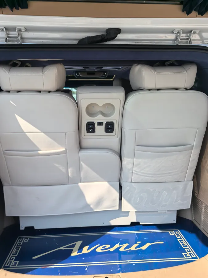 2021 Buick GL8 2.0T 237HP L4 9AT,autocango,china used car exporter,china ev exporter,chinese used car exporter,chinese used ev exporter