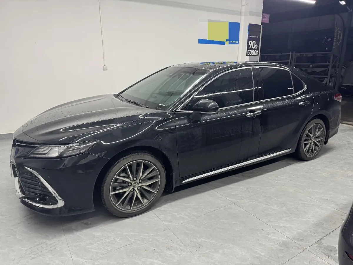 2023 Toyota Camry 2.5L 207HP L4 8AT,autocango,china used car exporter,china ev exporter,chinese used car exporter,chinese used ev exporter