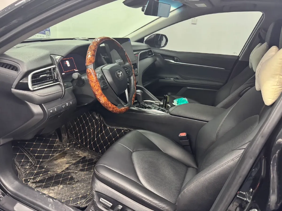 2023 Toyota Camry 2.5L 207HP L4 8AT,autocango,china used car exporter,china ev exporter,chinese used car exporter,chinese used ev exporter