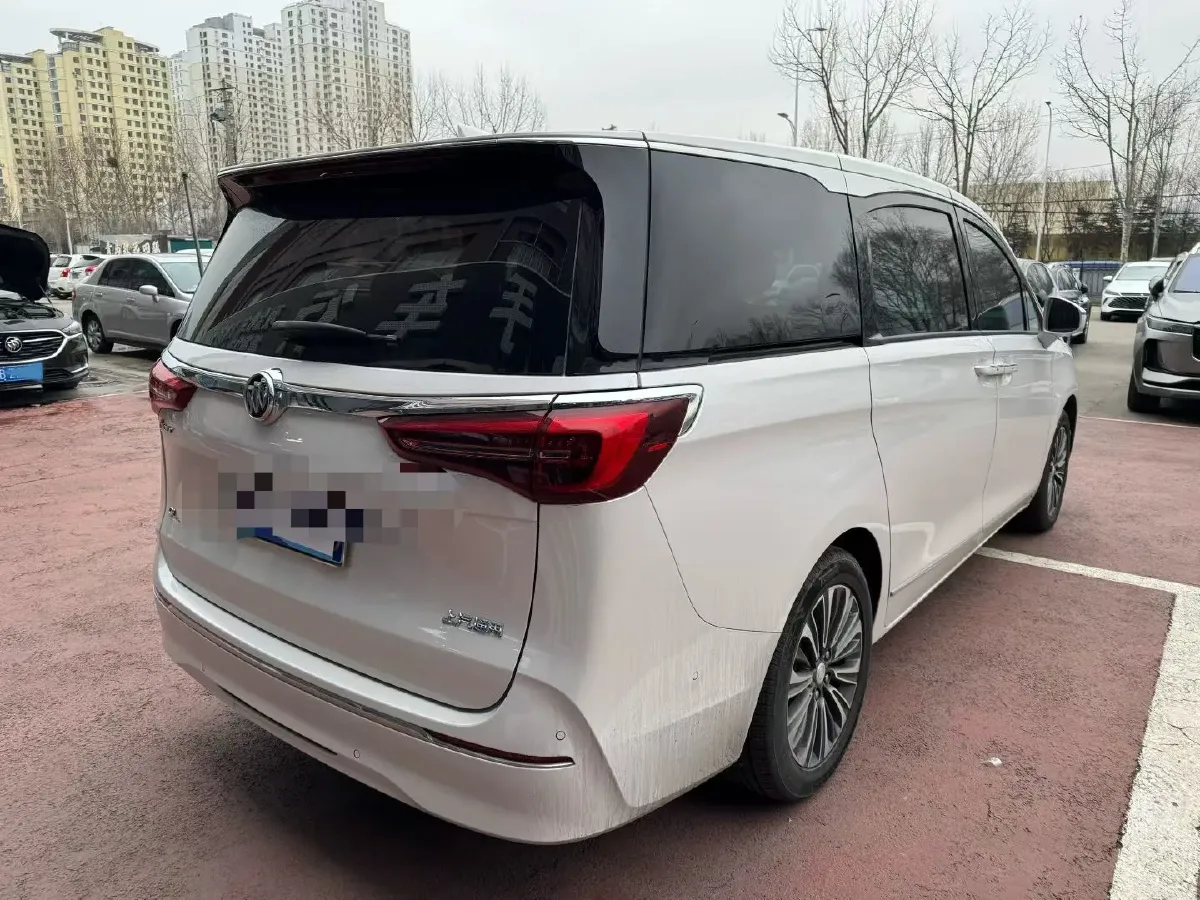 2022 Buick GL8 2.0T 237HP L4 9AT,autocango,china used car exporter,china ev exporter,chinese used car exporter,chinese used ev exporter