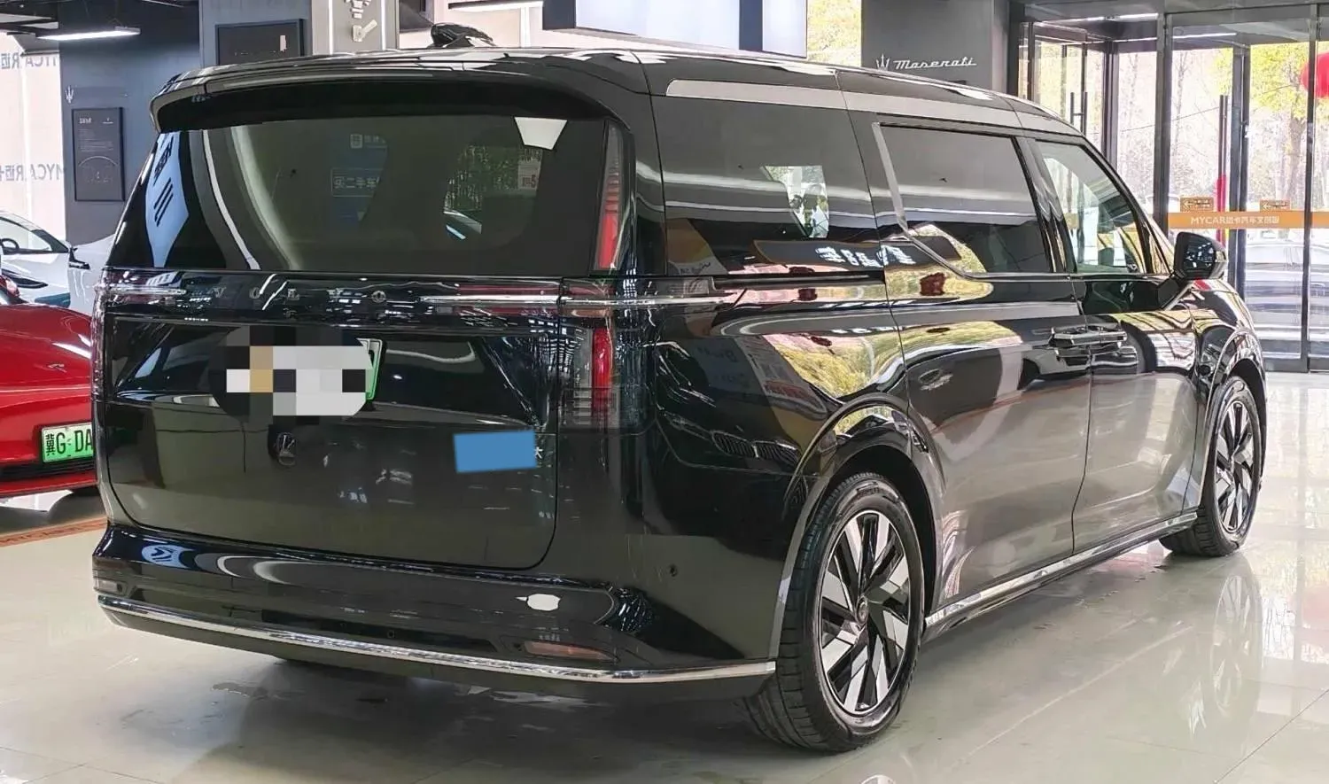 2025 Volvo EM90 BEV 116KWH,autocango,china used car exporter,china ev exporter,chinese used car exporter,chinese used ev exporter