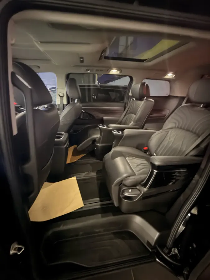 2024 GAC Trumpchi M8 2.0T 252HP L4 8AT,autocango,china used car exporter,china ev exporter,chinese used car exporter,chinese used ev exporter